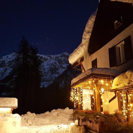 Hotel Ristorante Genzianella Madonna di Campiglio Exterior photo