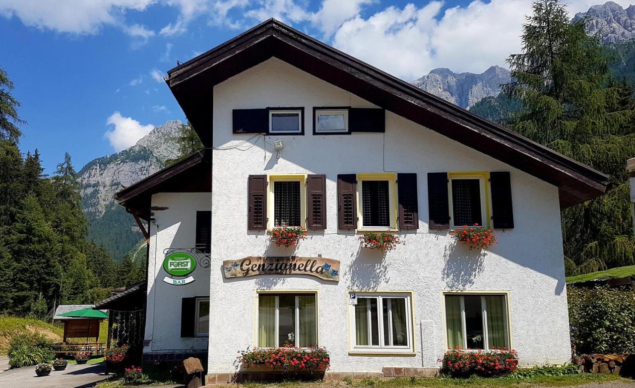 Hotel Ristorante Genzianella Madonna di Campiglio Exterior photo