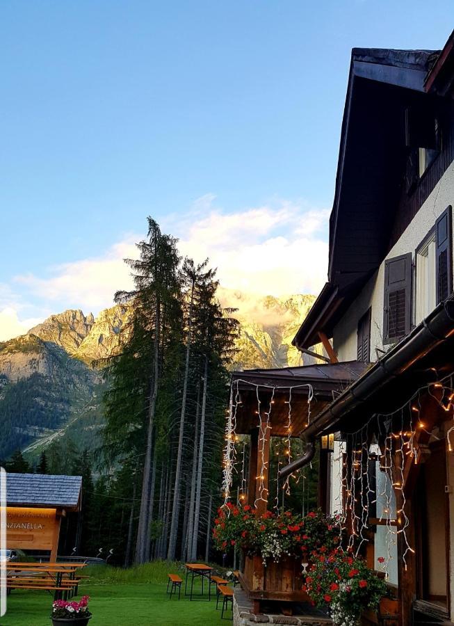 Hotel Ristorante Genzianella Madonna di Campiglio Exterior photo