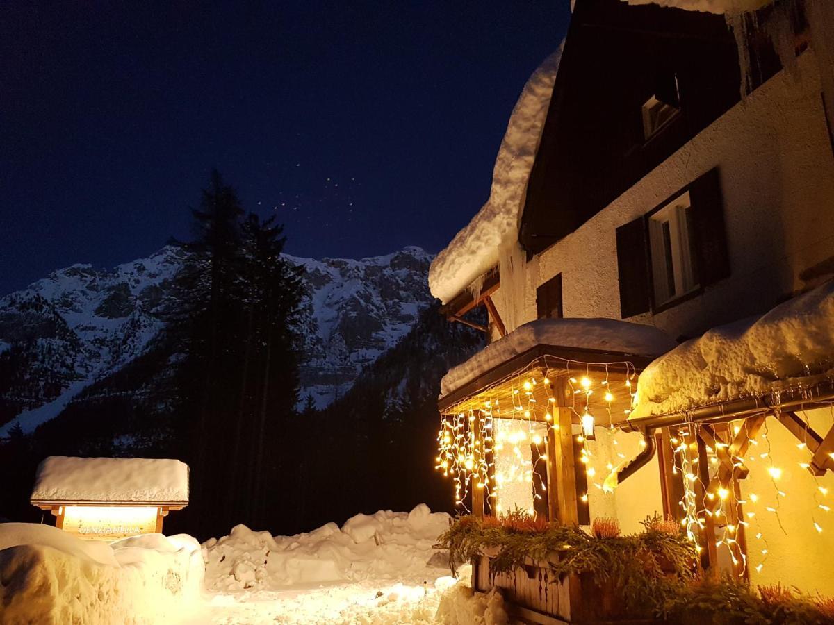 Hotel Ristorante Genzianella Madonna di Campiglio Exterior photo